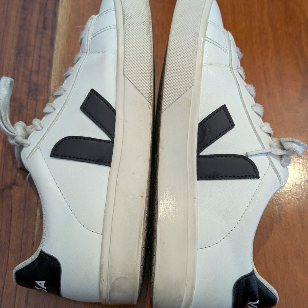 Veja Sneakers Shoes Women's size 9